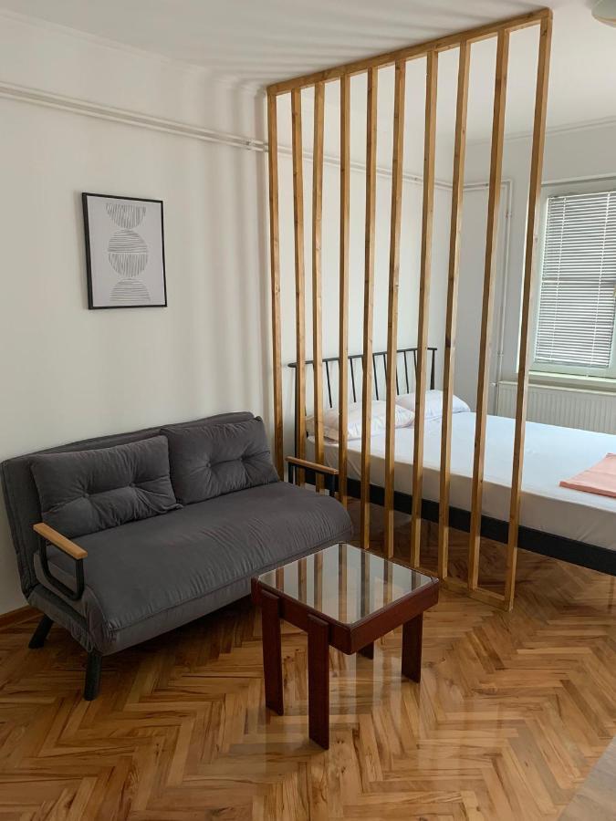 Comfy Studio - 1 Minute Walk To Delta Planet Nis Exterior photo