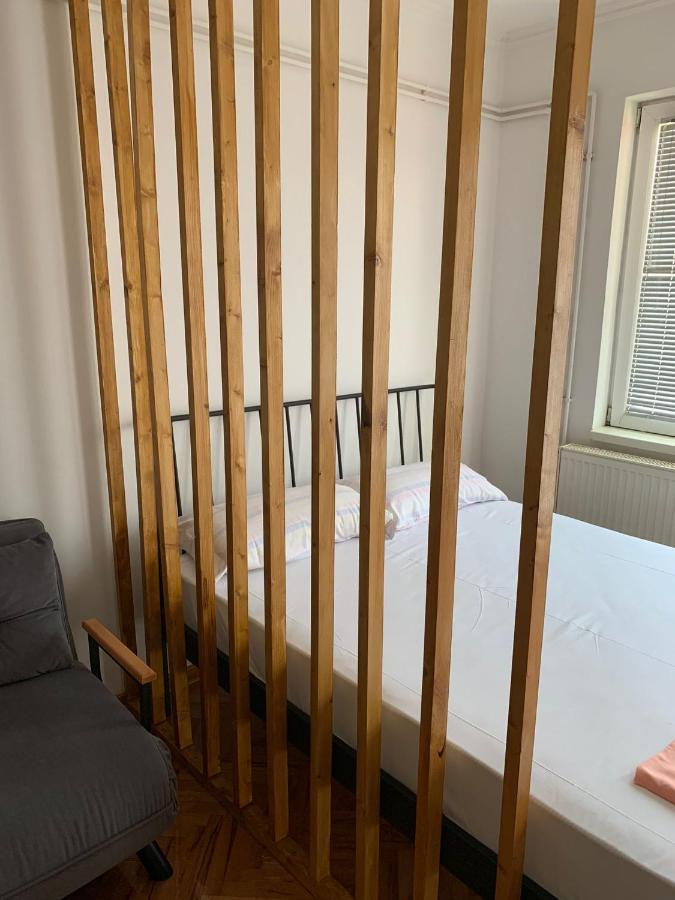 Comfy Studio - 1 Minute Walk To Delta Planet Nis Exterior photo